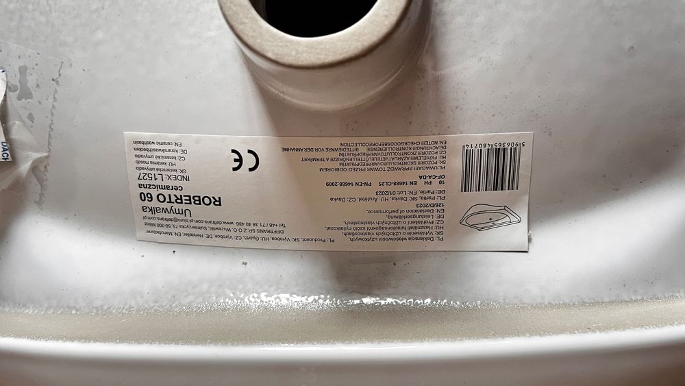 Nowa umywalka łazienkowa