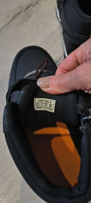 Осінні хайтопи 39 розмір Reserved