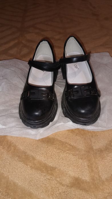 Продам лофери 35 розмім