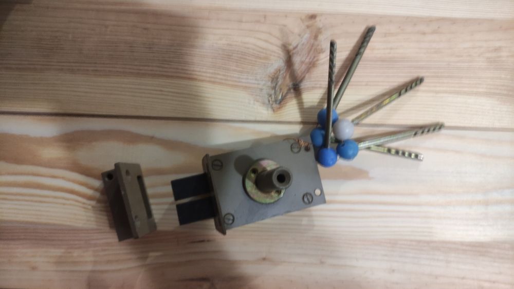 Замок ссср накладний на двері чи в гаражні ворота