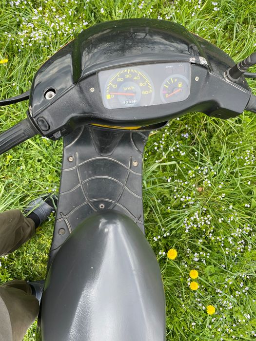 Скутер Suzuki Lets2
