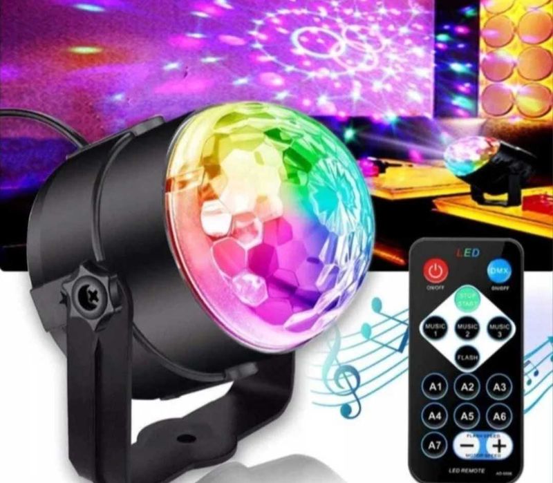 Kolorowe Światła na Imprezę: LED Disco Ball Light