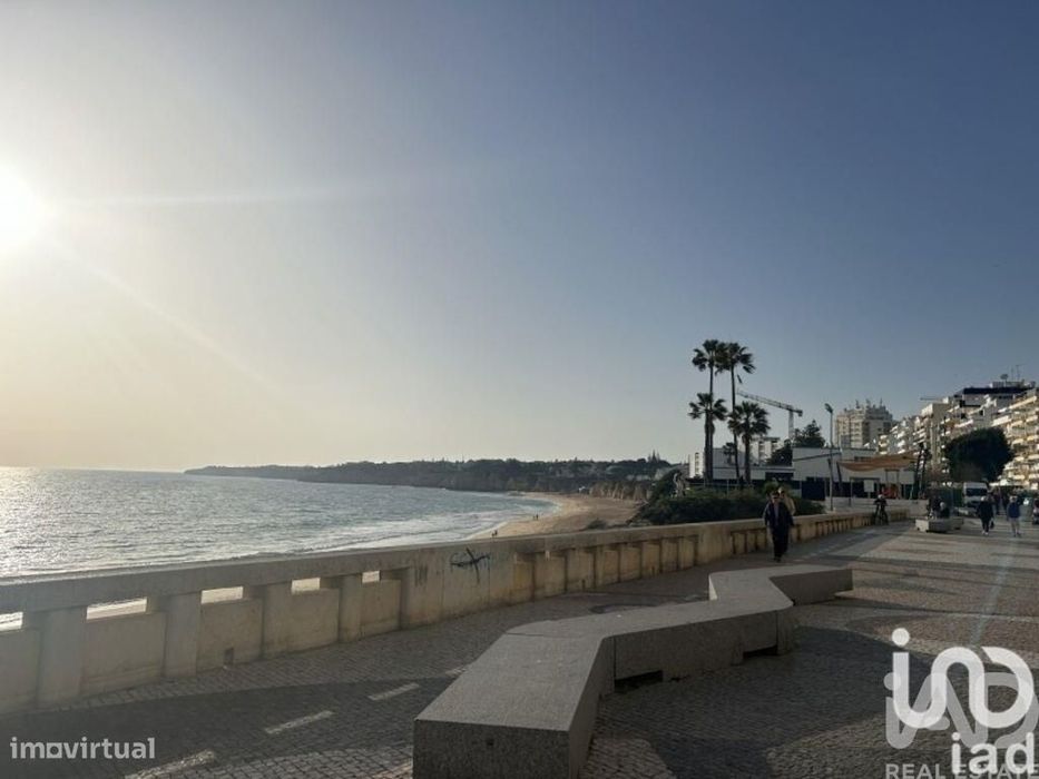 Apartamento T3 em Armação de Pêra de 114,00 m2