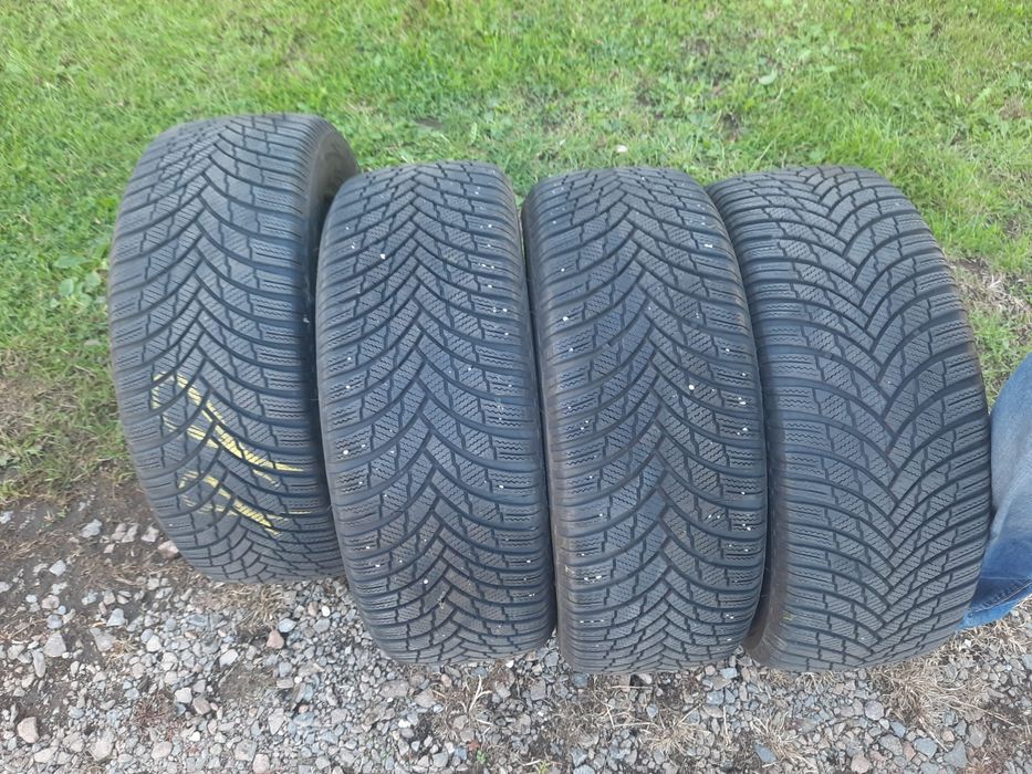 Opony zimowe 215/55 R 17