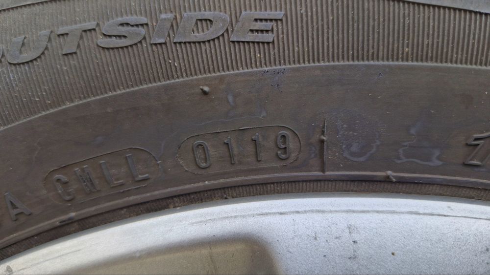 Диски /титани Suzuki Swift 4/100 R15/на літній резині Nexen 185/60/R15