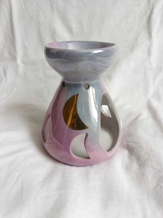 Podgrzewacz do olejków, komin do olejku