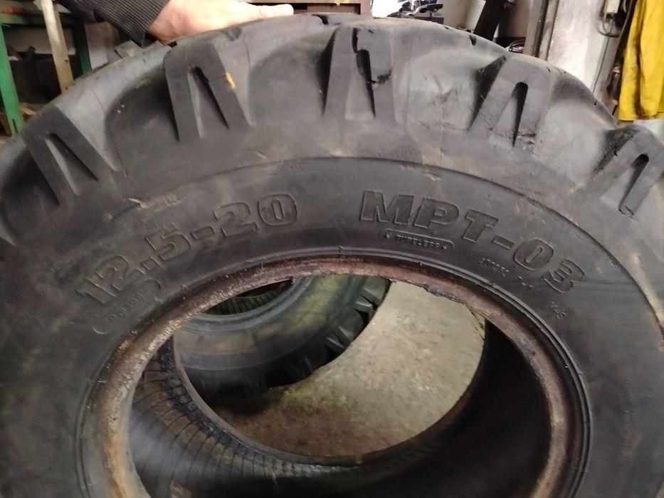 2 opony koparko-ładowarka przód 12,5-20