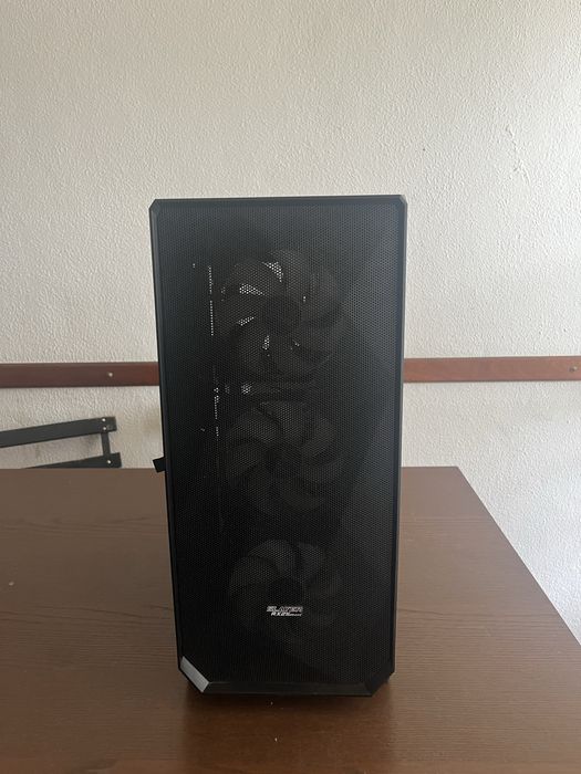 Gaming Tower/Computer474513983763927041