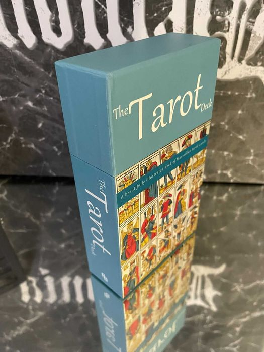 Baralho de tarot novo