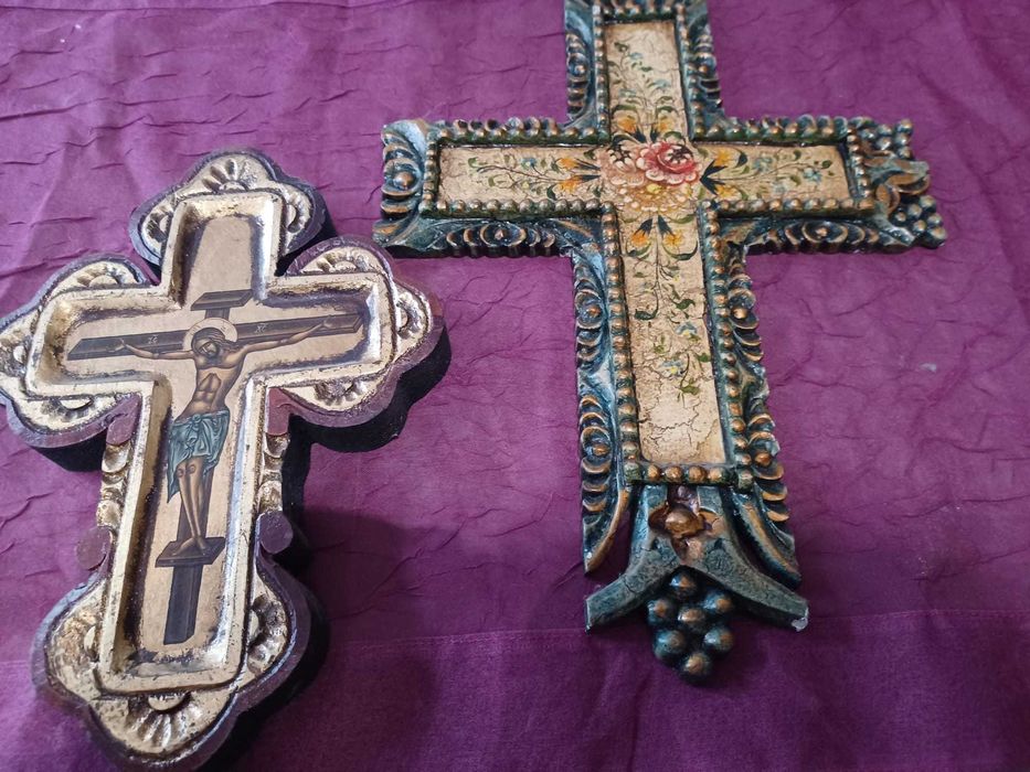 Coleção de crucifixos