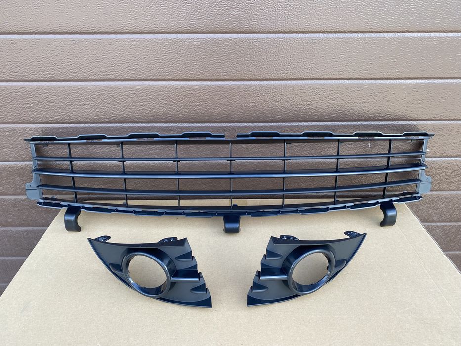 Решітка бампера для Renault Scenic 2 Grand Scenic II