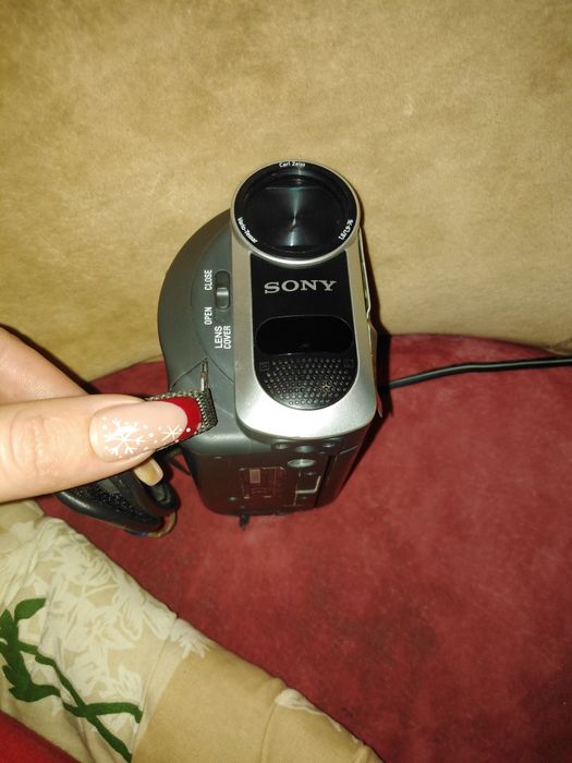 Камера SONY терміново