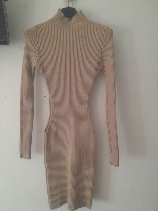 Vendo vestidos pouco usados