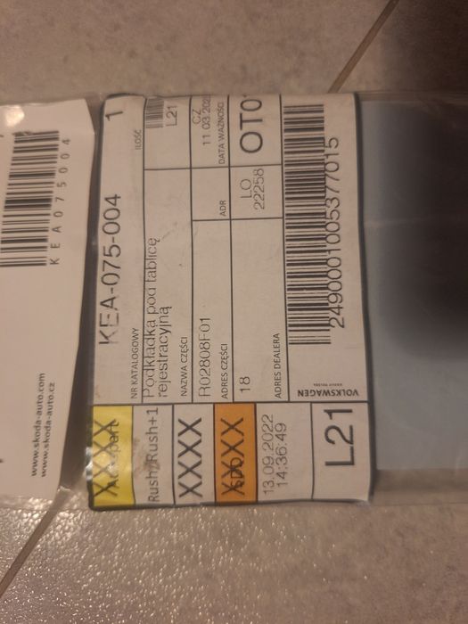 Podkładka pod tablice rejestracyjne akoda kea075004