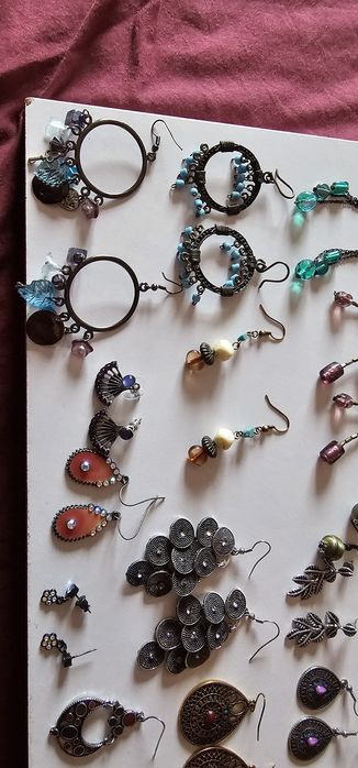 42 pares de Brincos Parfois