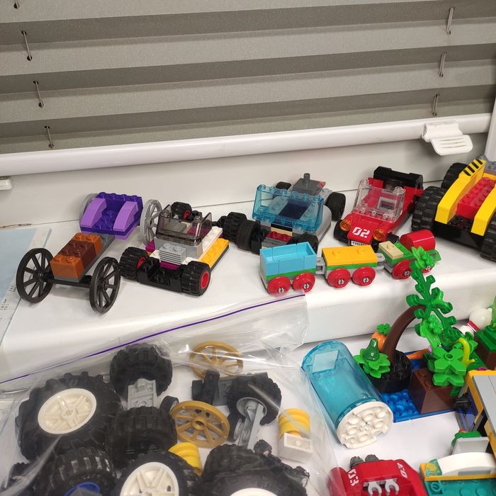 Lego из разных наборов 2.8кг