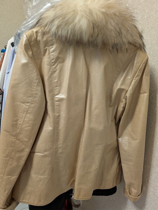 Шкіряна куртка з натуральним хутром  нова