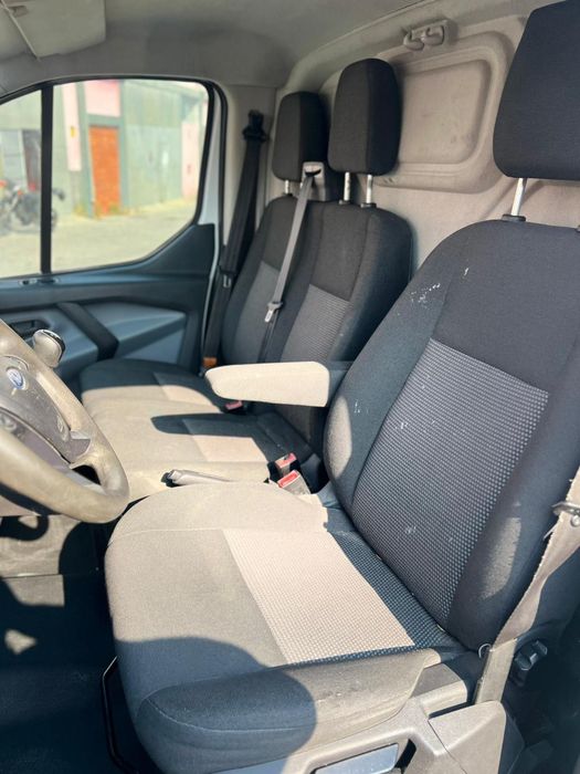 Ford transit custom64684104589185126