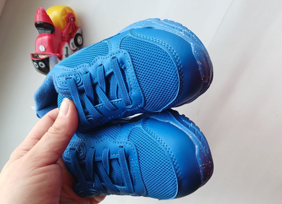 Дитячі кросівки Reserved