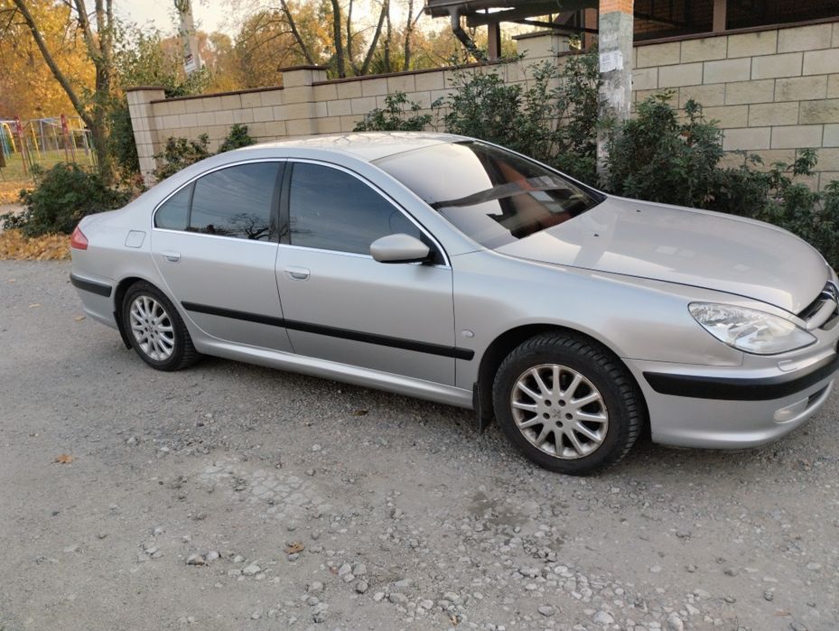Продам  Пежо 607