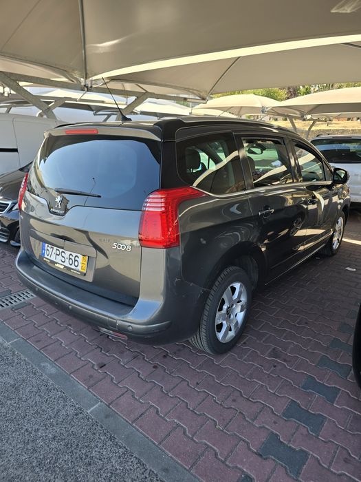 Carrinha Peugeot 5008