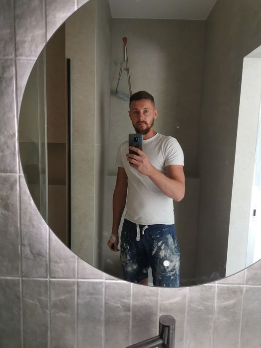 Wykończenia wnętrz, remonty łazienek, mieszkań.