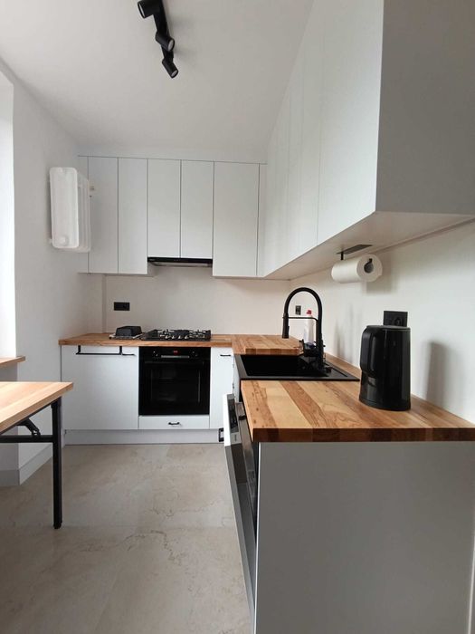 /rezerwacja/50 m² po generalnym remoncie | Centrum | 1 piętro | Balkon | Duża sypialnia