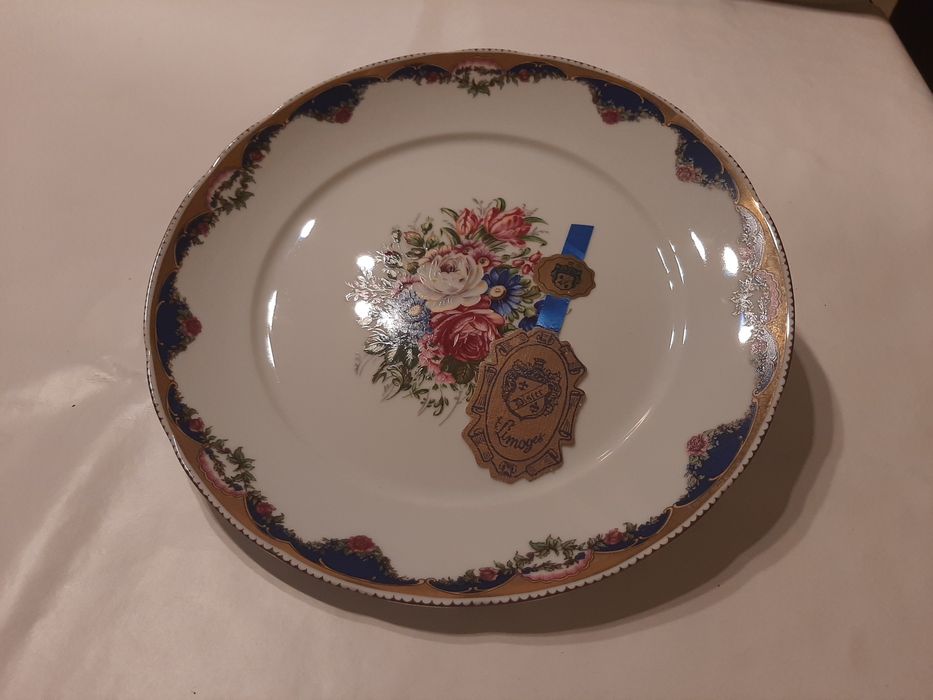 2 pratos  decorativos T. Limoges