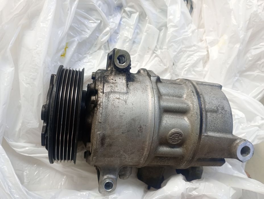 Sprężarka klimatyzacji VW  1,6 Tdi