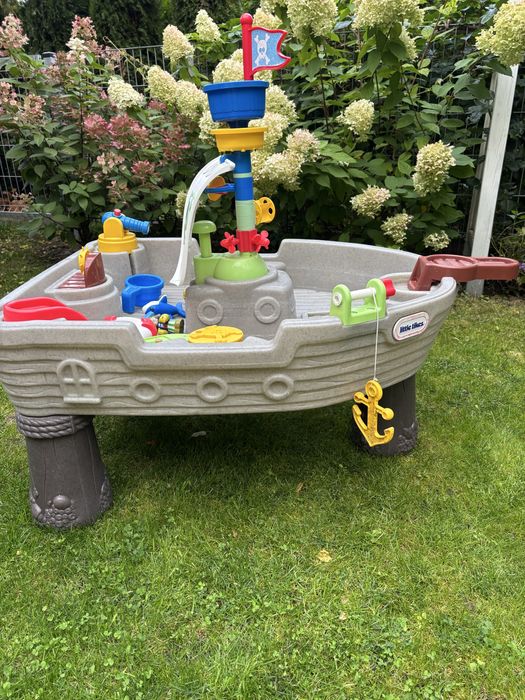 Statek piracki Little tikes zabawka ogrodowa