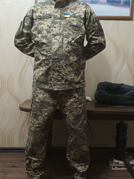 Куртка ветро-влагозащитная,и ФОРМА б/у.  СПАЛЬНЫЙ МЕШОК!! .Можно от