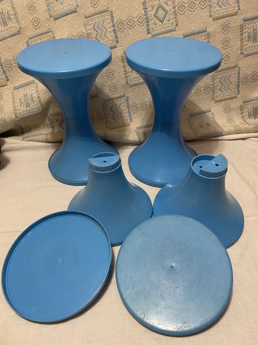 Стулья пластиковые  розборные  оригинальные