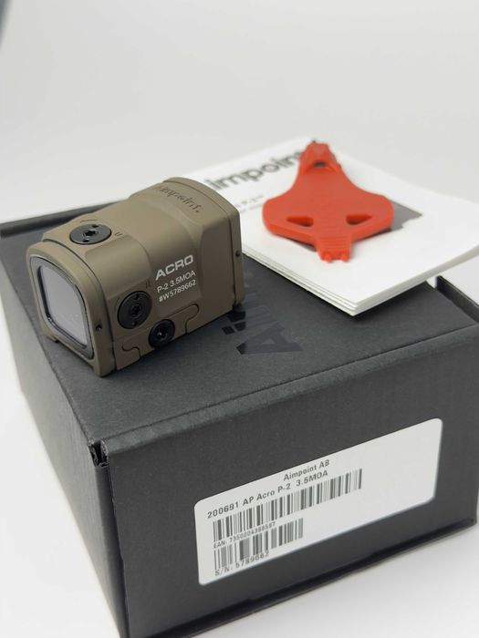 Коліматорний приціл Aimpoint Acro P-2 Tan (3.5MOA) Швеция Оригінал Tan