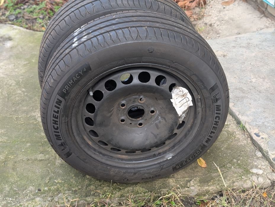 Продам резину Мишлен  R16 с дисками 5×112