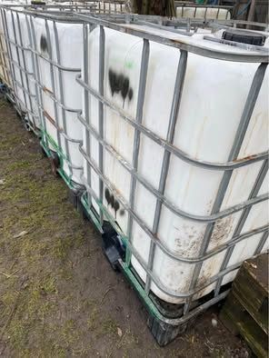 Zbiornik mauzer 1000l na palecie pcv