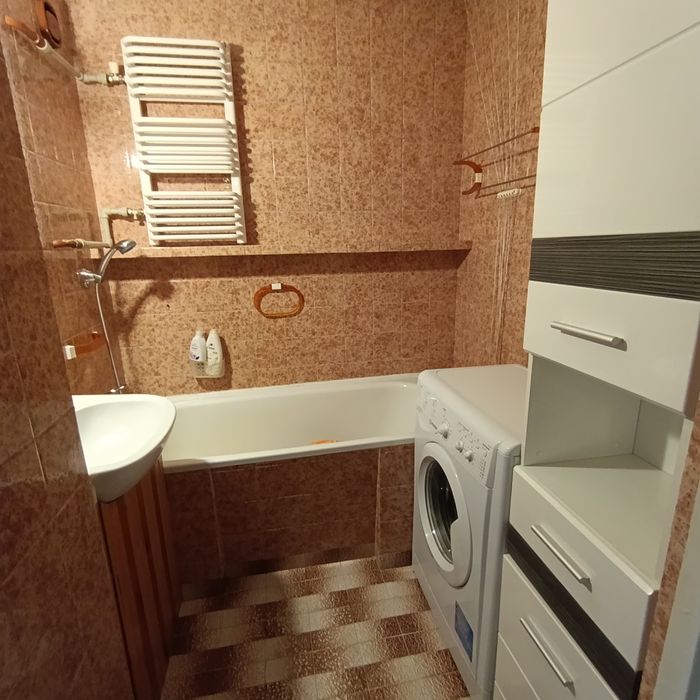 Sprzedam 3-pokojowe mieszkanie z balkonem – 59 m2