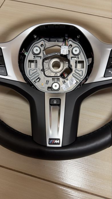 Оригінальне М кермо BMW G22/26 i4
