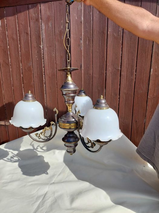 CANDEEIROS de Quarto e de Sala em bom estado