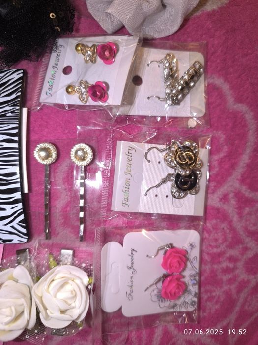 Лот1 аксесуарів для волосся резинки обручі краби заколки банти