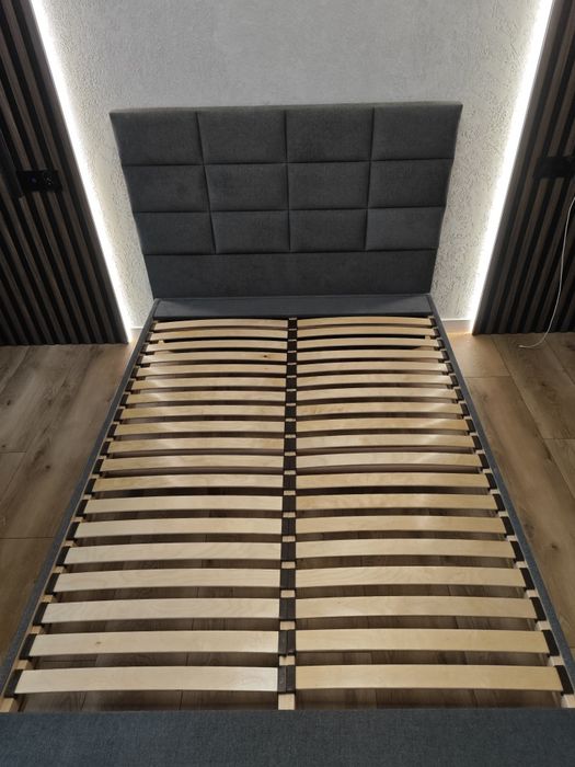 Łóżko tapicerowane 140x200