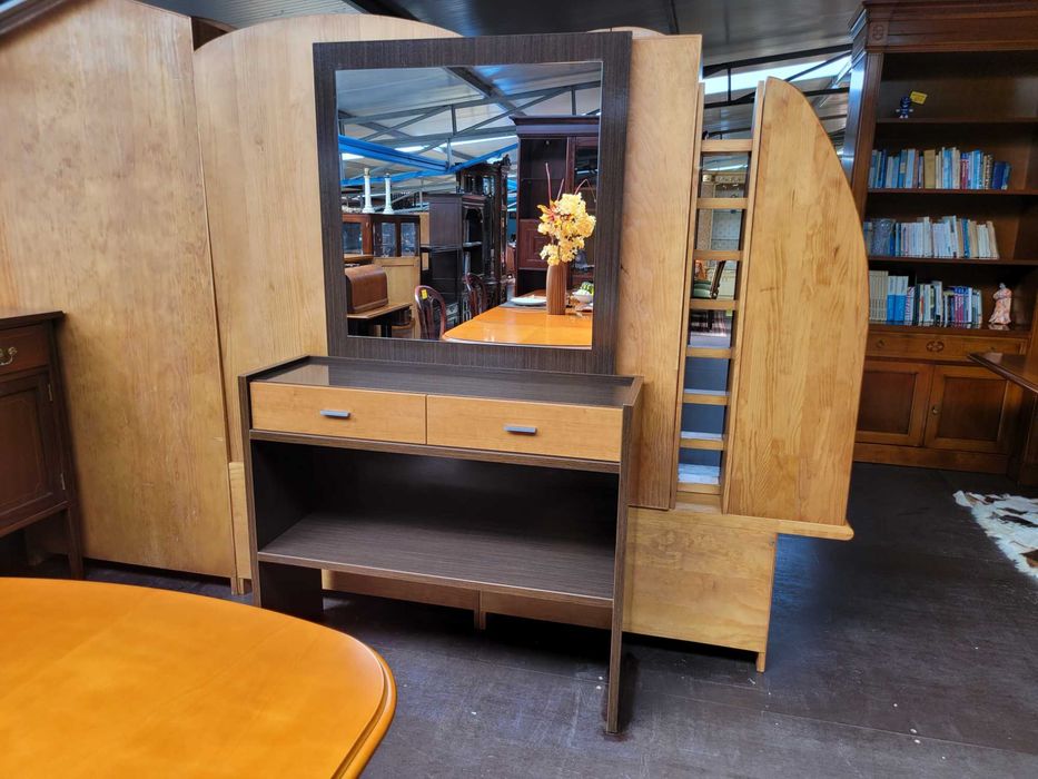 Consola com espelho - Bom estado geral