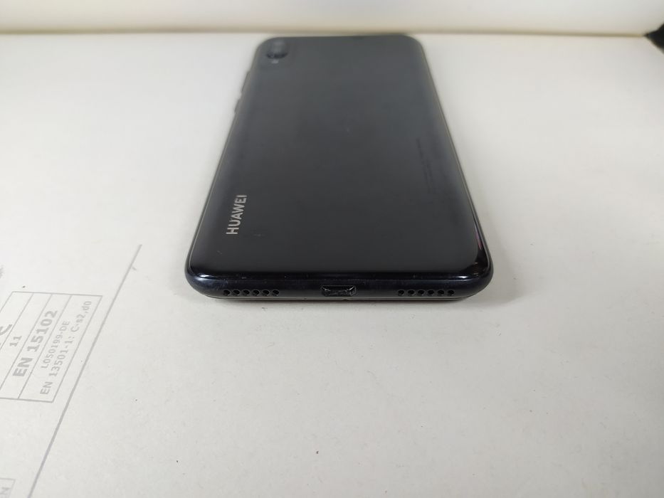 Смартфон Huawei Honor 8A (