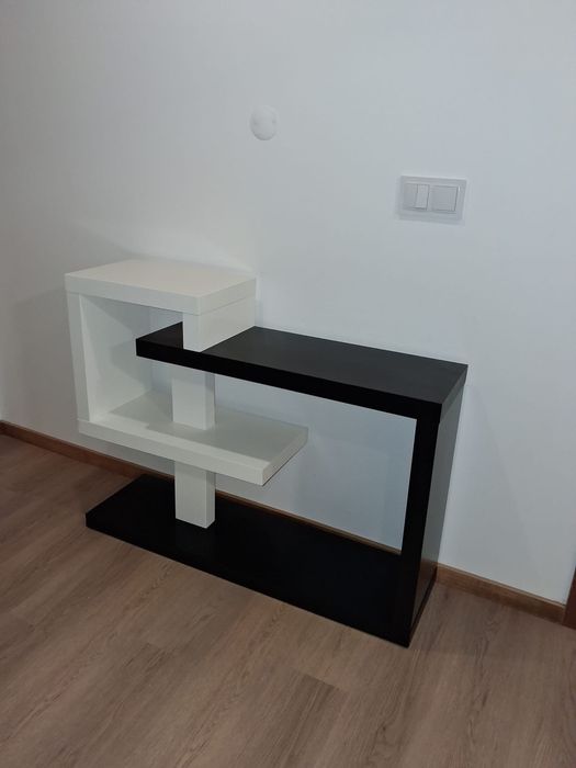 Movel madeira preto e branco