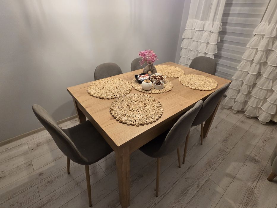 Salon, meble, stół, krzesła, narożnik, sofa, kanapa - MEBLE SALON