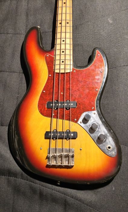 Gitara basowa Fernandes Jazz Bass