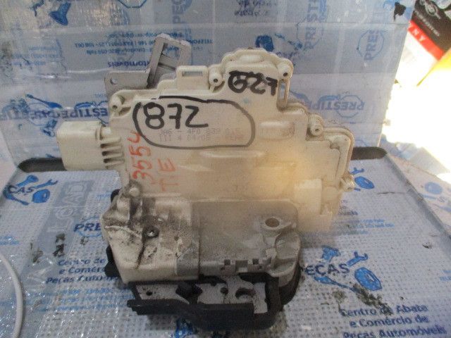 Fechadura / fecho porta trás esquerdo AUDI A6 (4F2, C6)