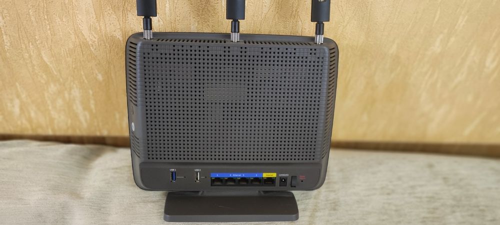 Wi-Fi роутер  Linksys EA9200  AC3200