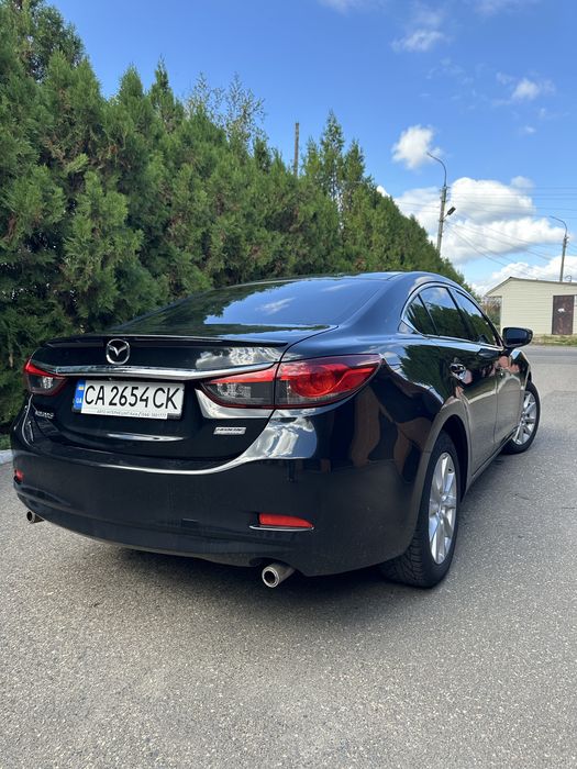 Продаж автомобіля Mazda 6
