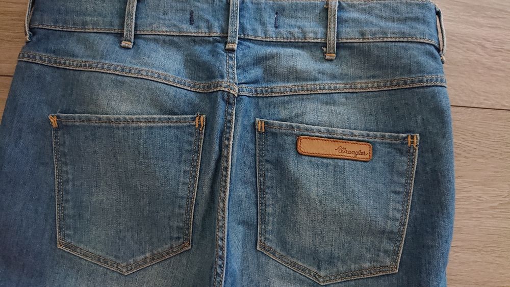 Spodnie damskie jeansowe wrangler