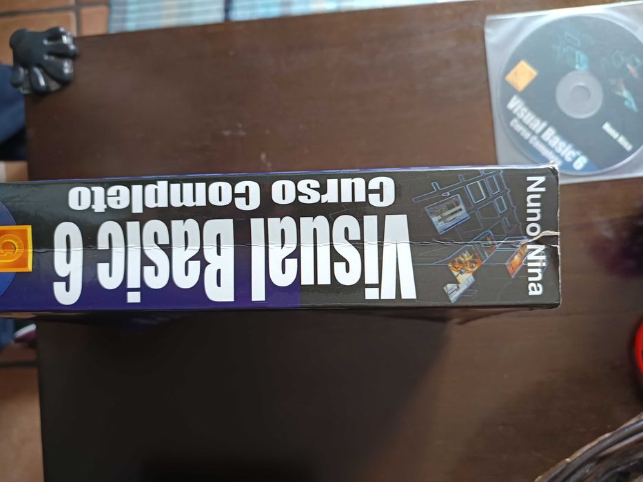 Livro Visual Basic 6 contém CD